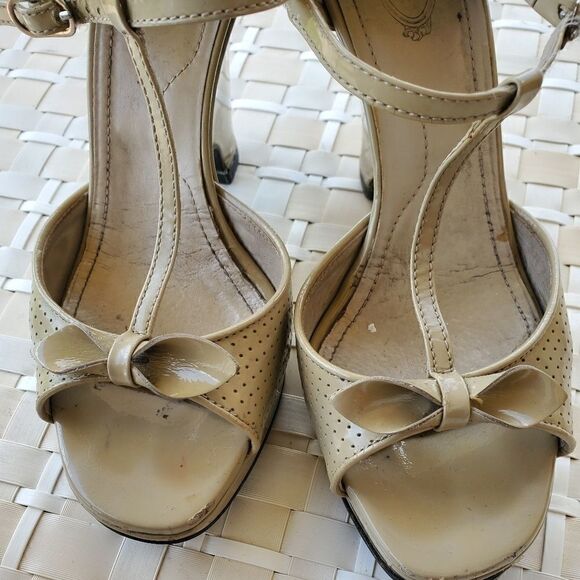 Tod's Patent Leather Heel Wedges  37 - Picture 2 of 8